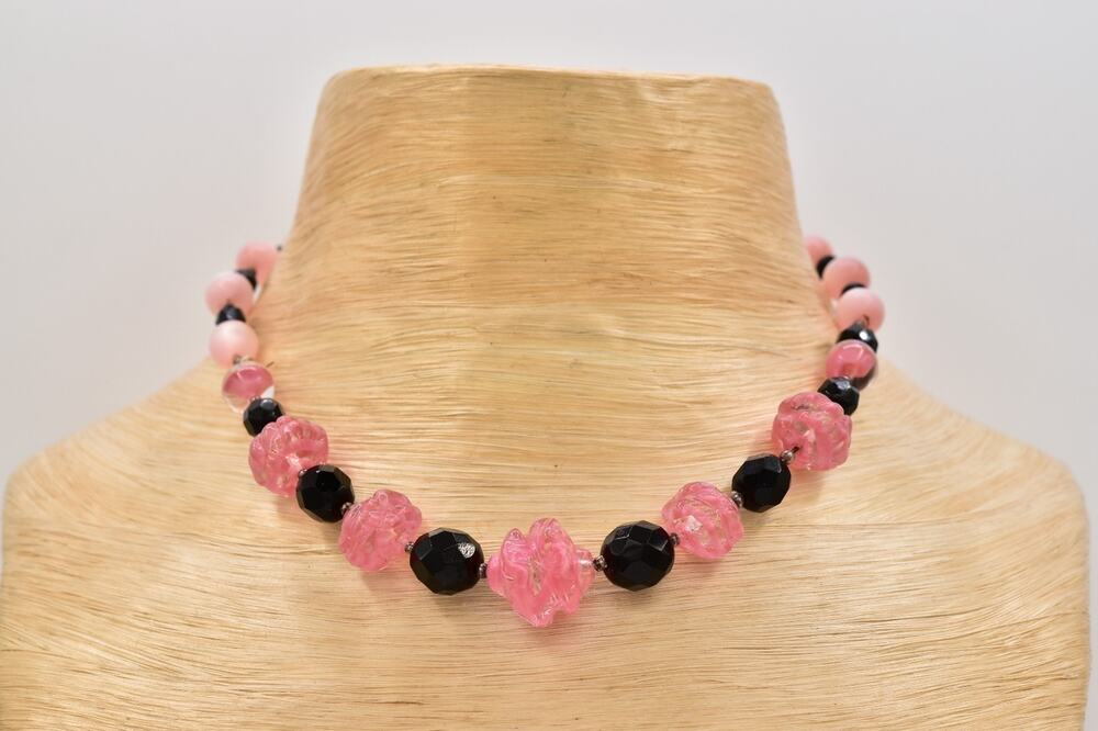 Vintage Pink Rose Floral Beaded Necklace Black Faceted Lucite Statement BinBM